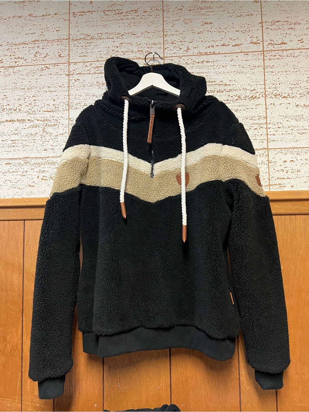Wanakome Black Sherpa Pullover with Cream and Tan Chevron